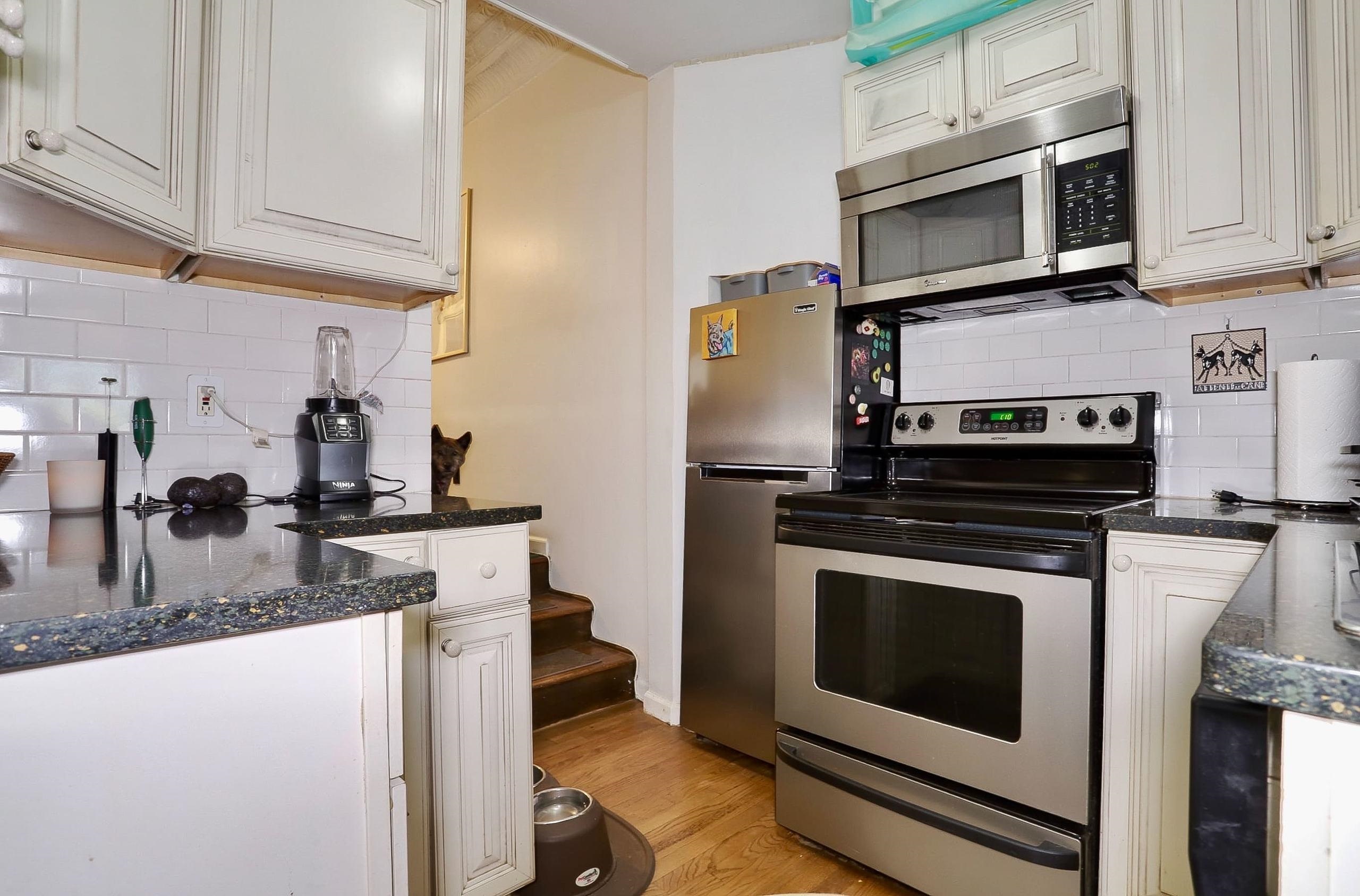 410 ADAMS ST Unit: 1R