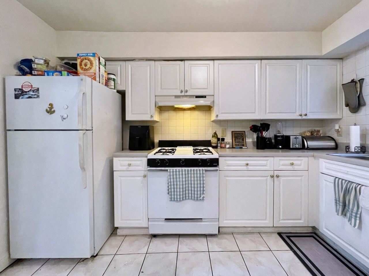 1035 WASHINGTON ST Unit: 1R