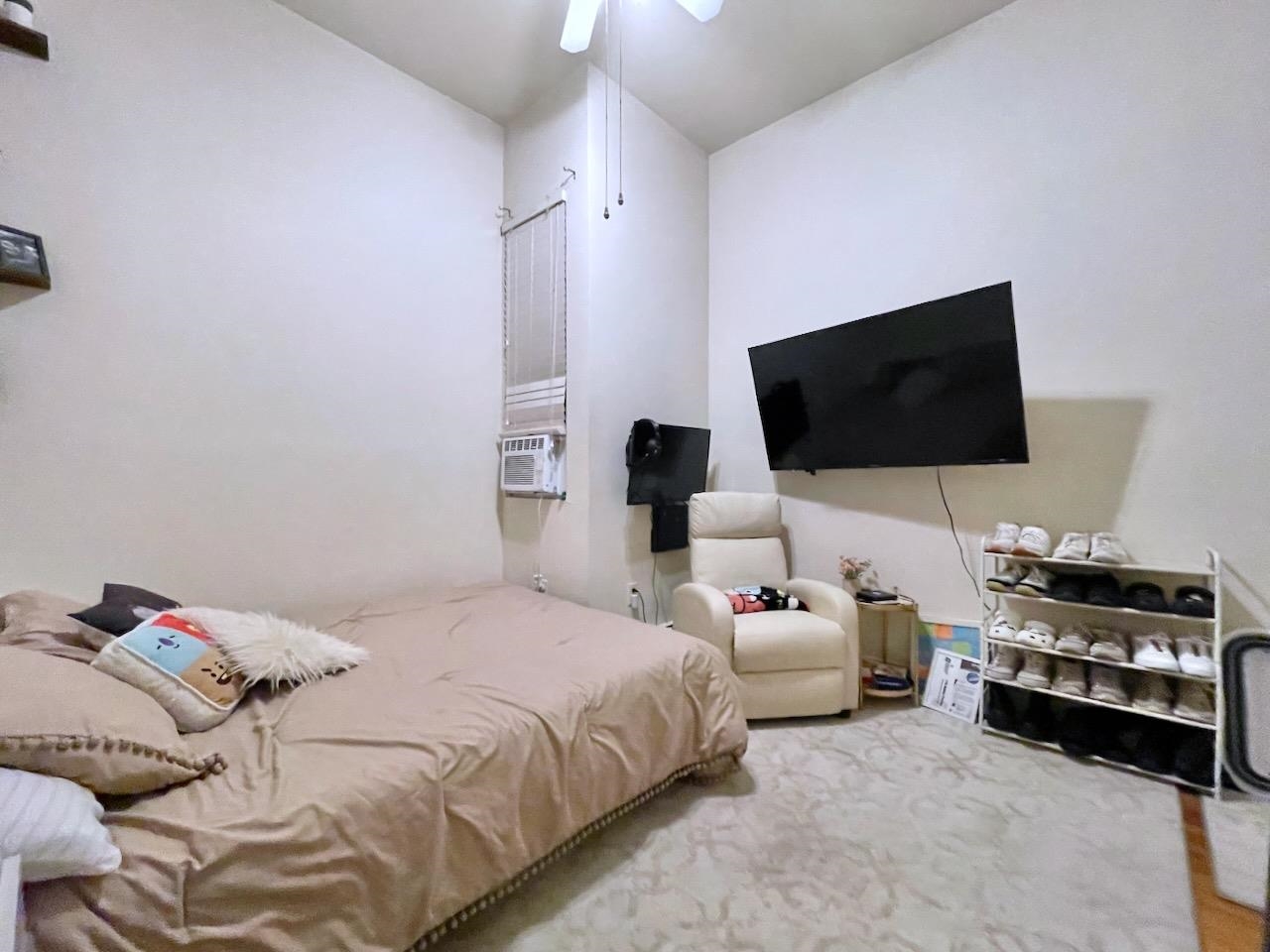1035 WASHINGTON ST Unit: 1R