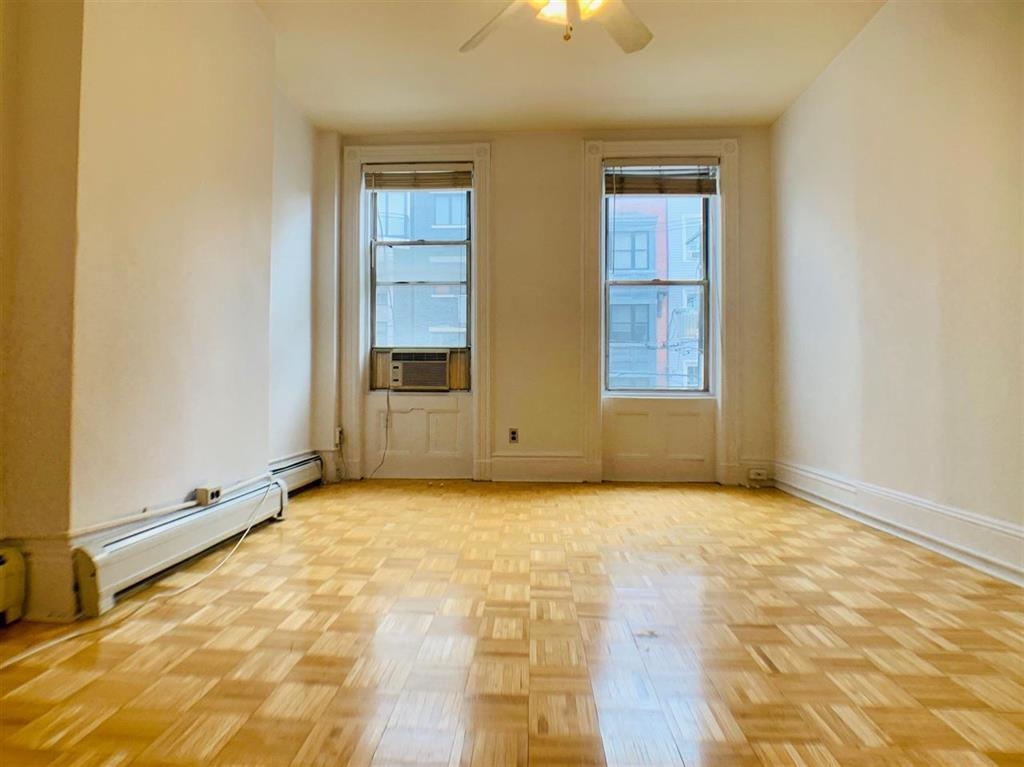 404 ADAMS ST Unit: 6