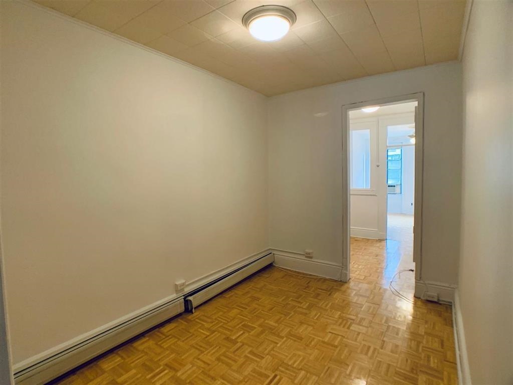 404 ADAMS ST Unit: 6