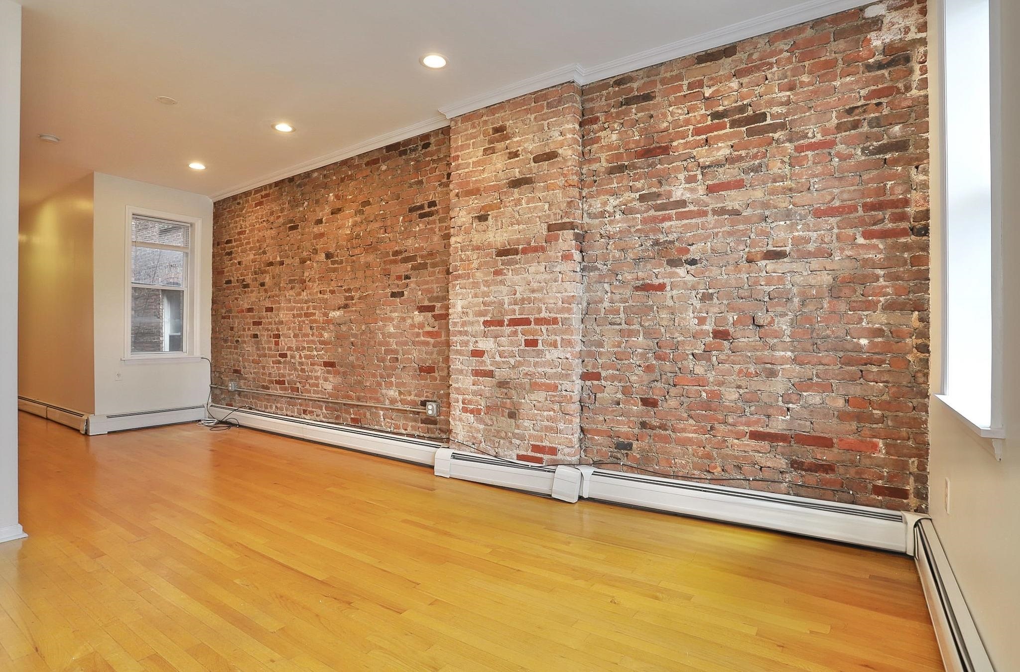 273 WEBSTER AVE Unit: 4