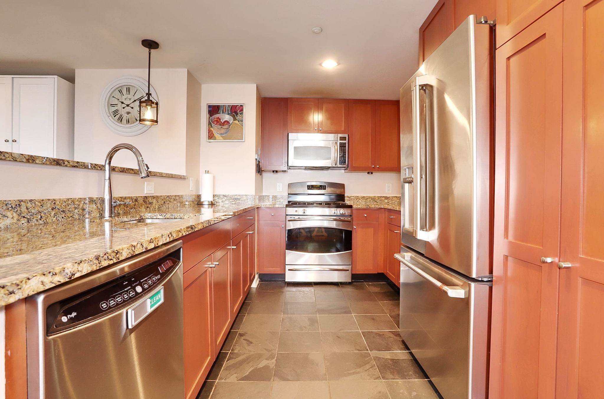 700 GROVE ST Unit: 11B
