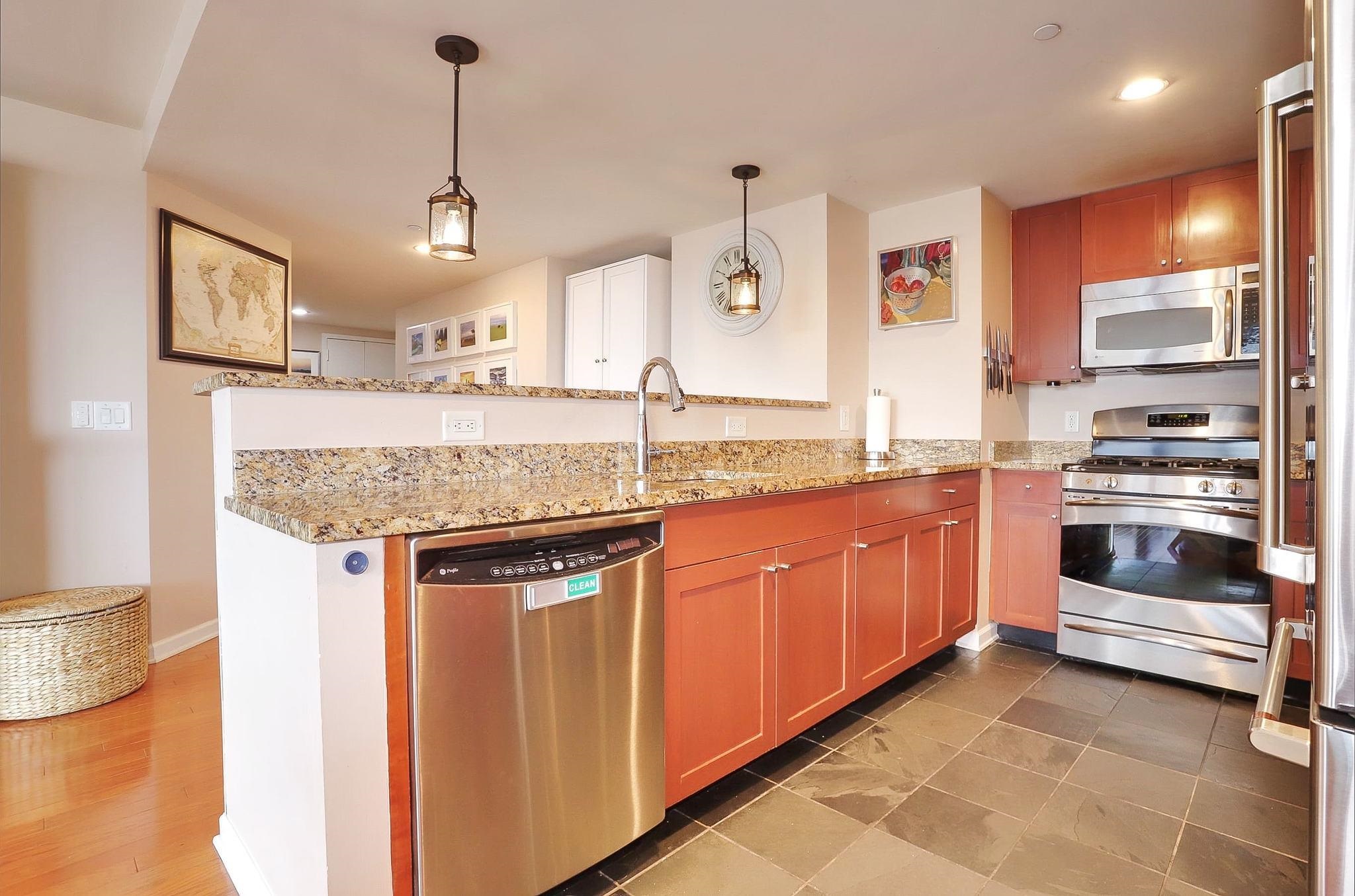 700 GROVE ST Unit: 11B