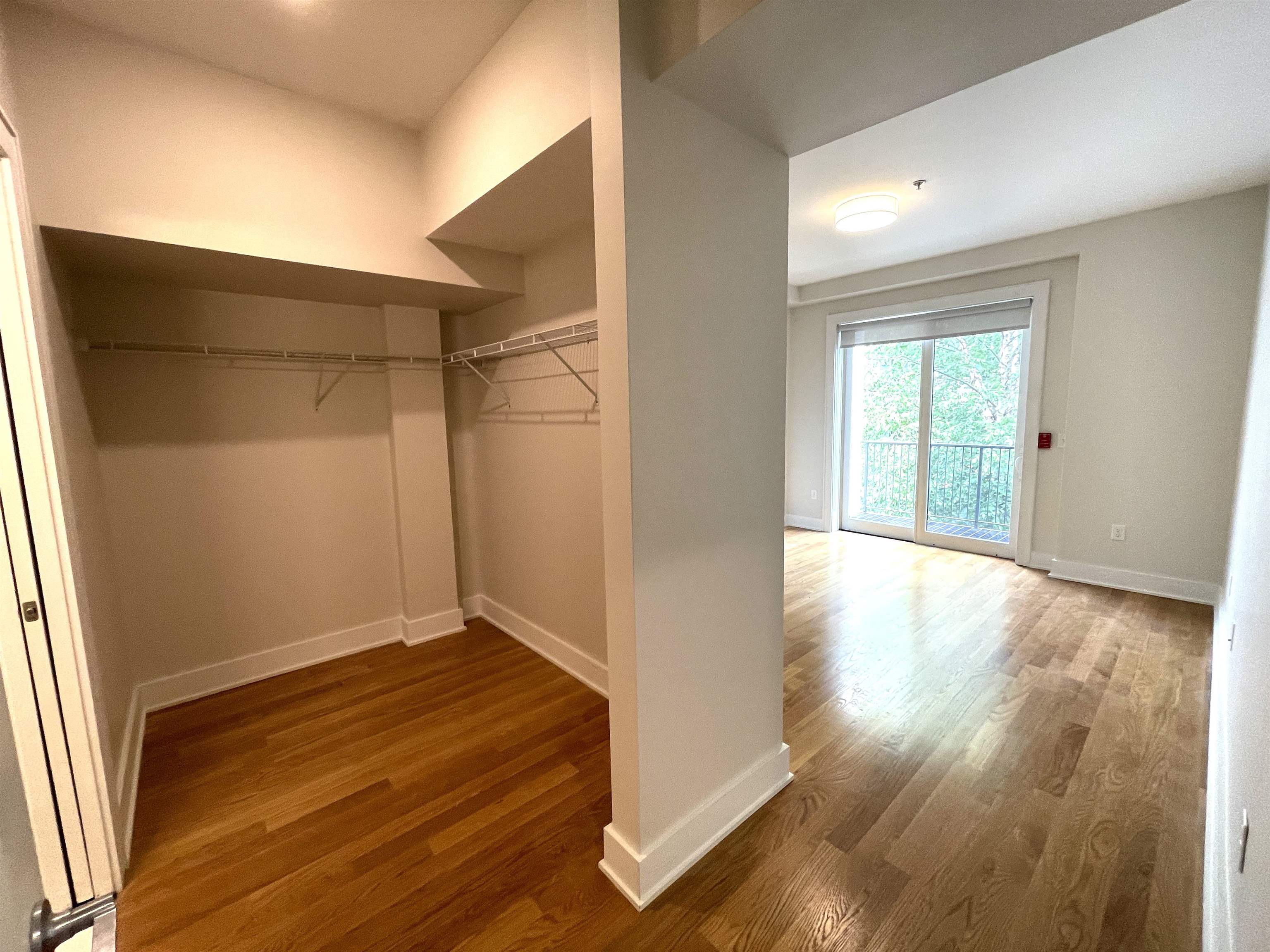 609 MONROE ST Unit: 2