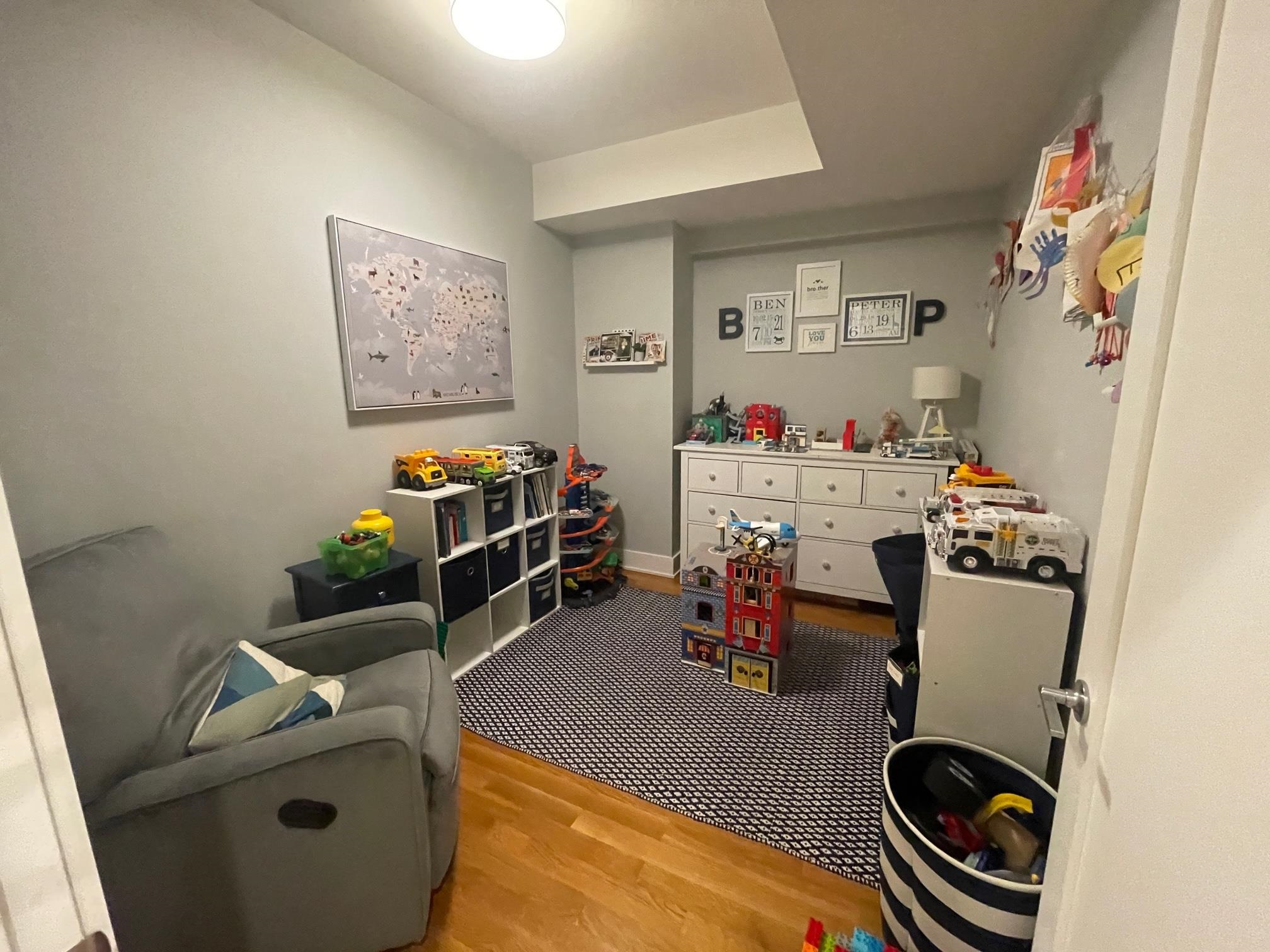 609 MONROE ST Unit: 2