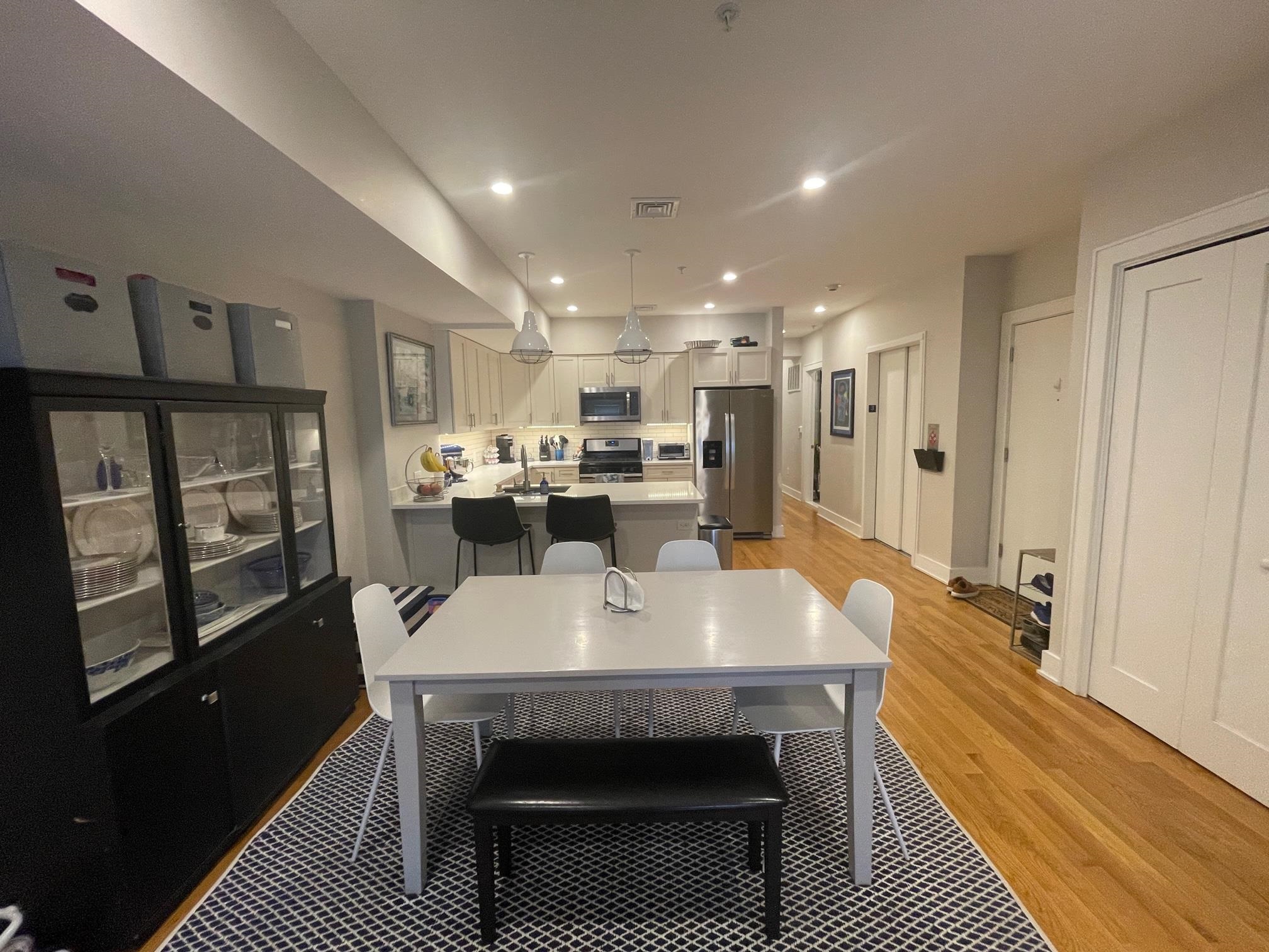 609 MONROE ST Unit: 2