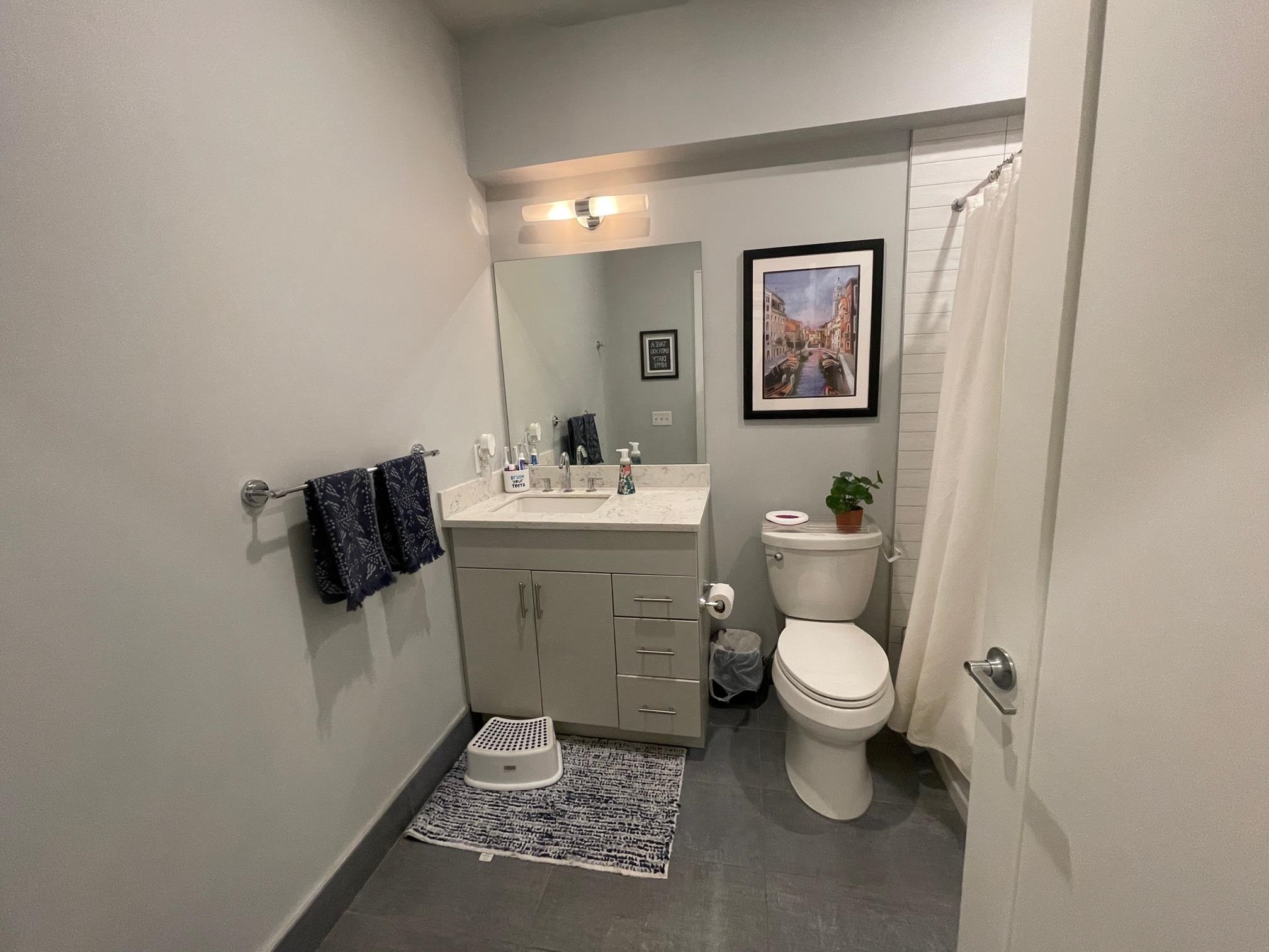 609 MONROE ST Unit: 2