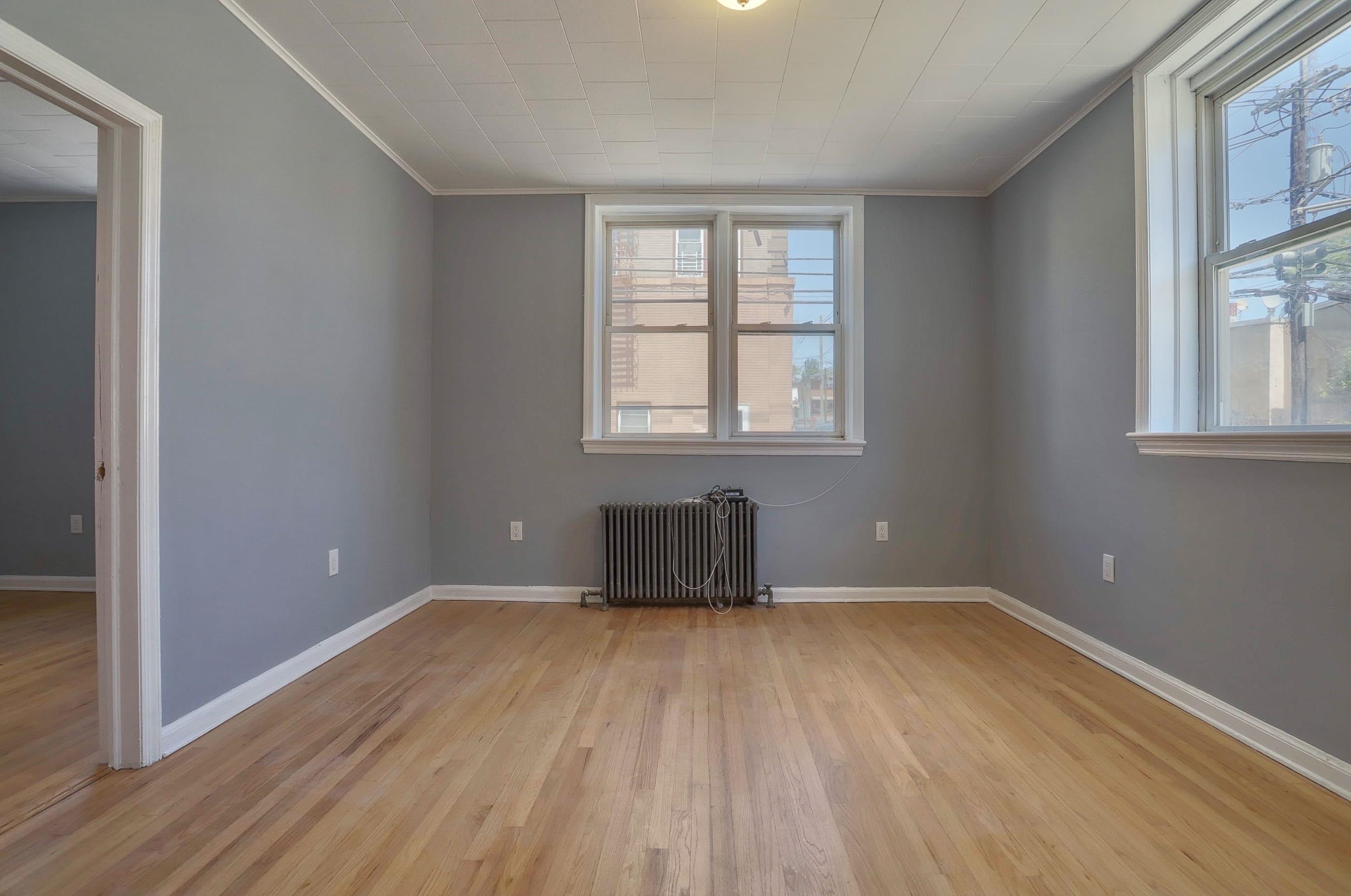 581 59TH ST Unit: 2