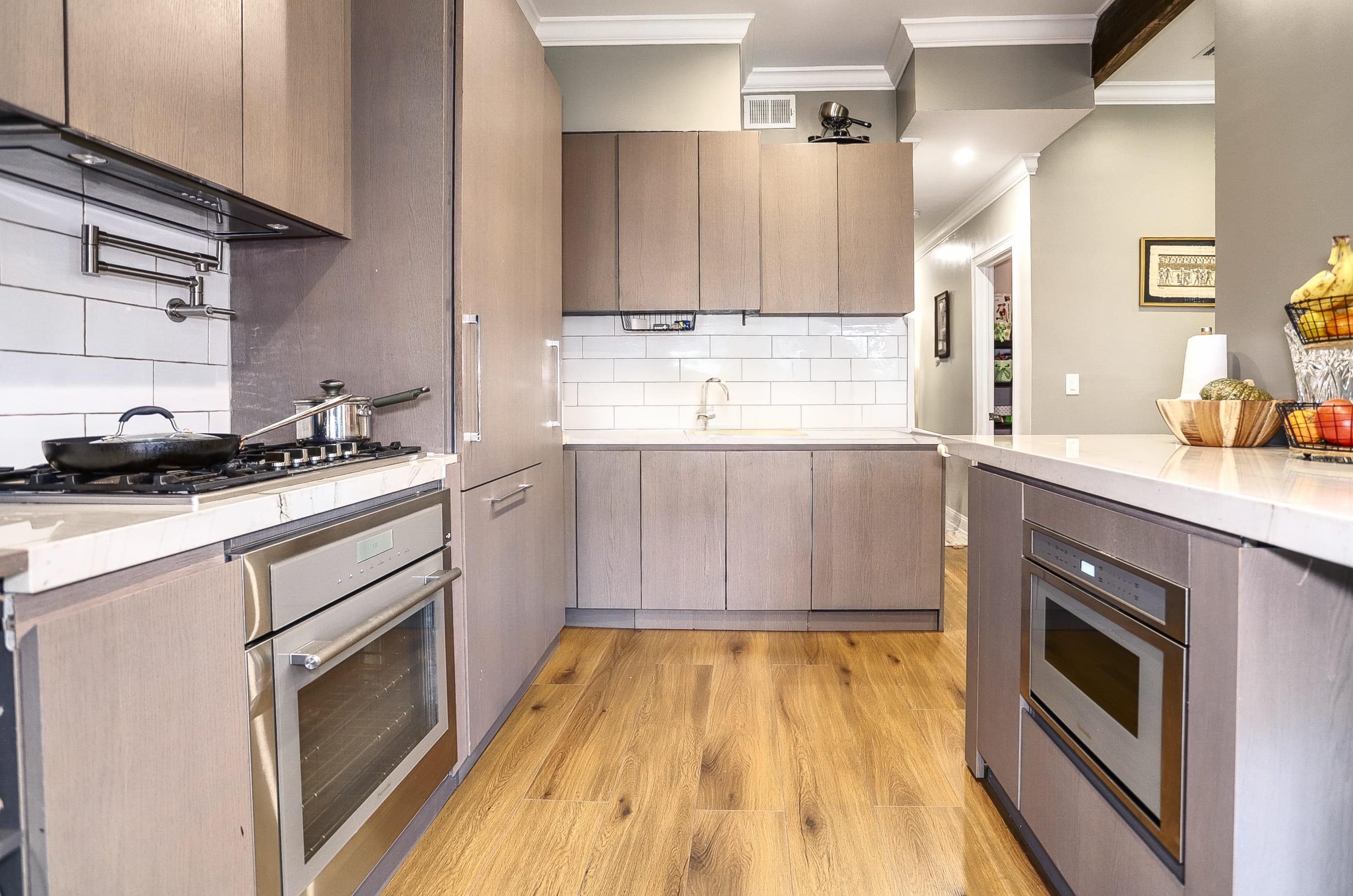 125 OAK ST Unit: 1