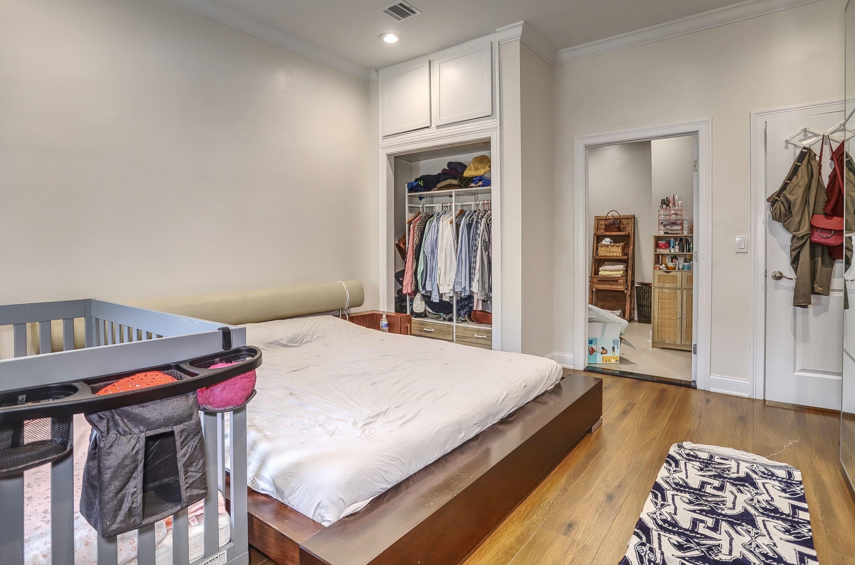 125 OAK ST Unit: 1