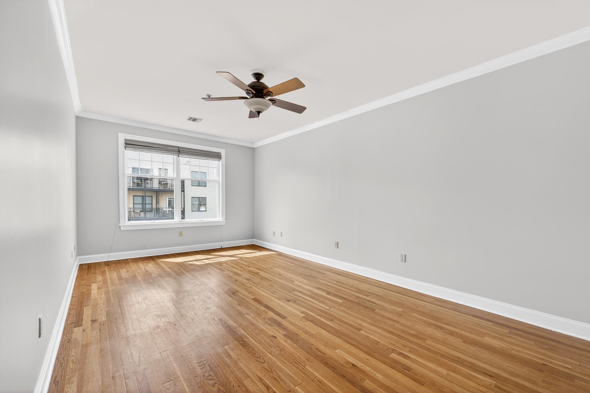 82 CLINTON ST Unit: 4E