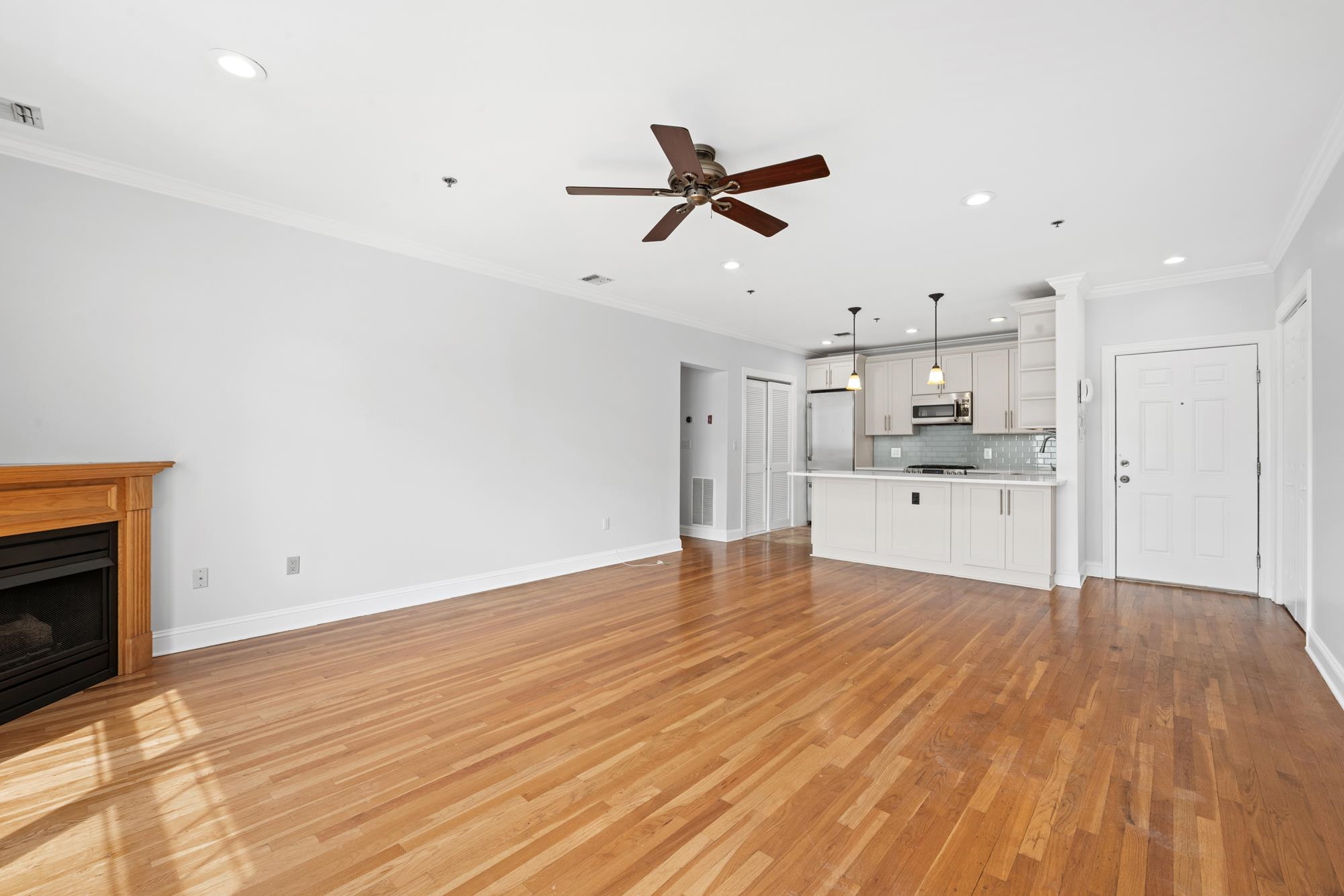 82 CLINTON ST Unit: 4E