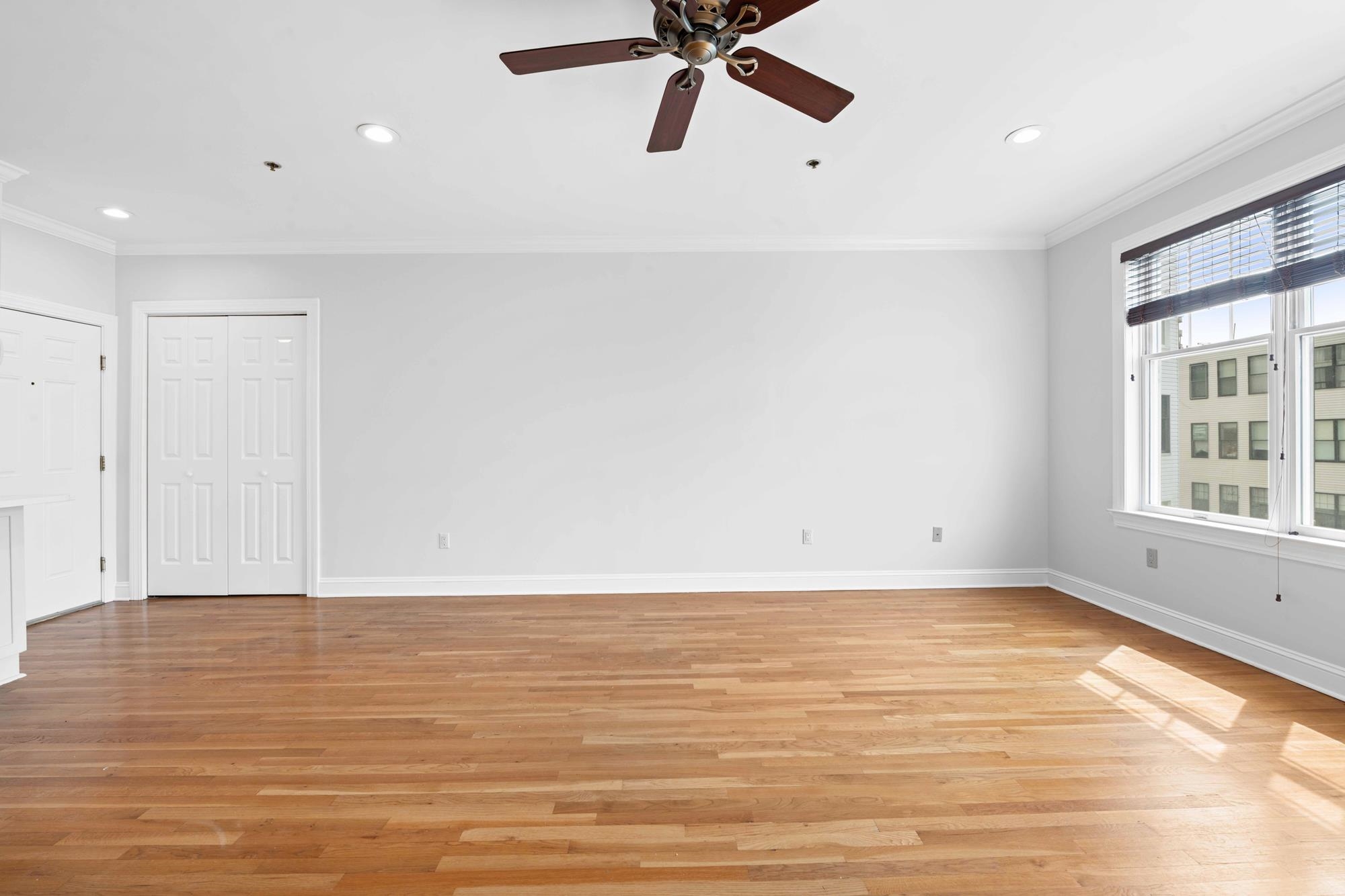 82 CLINTON ST Unit: 4E