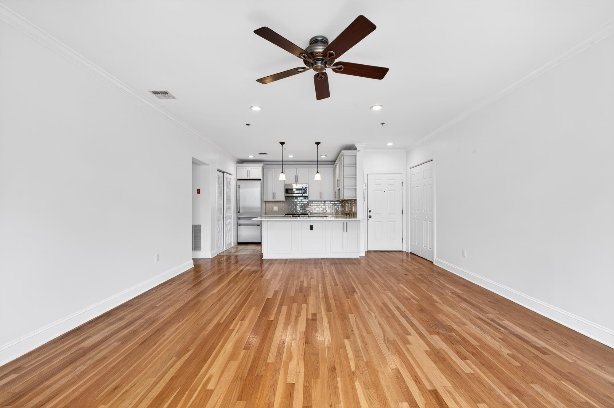 82 CLINTON ST Unit: 4E