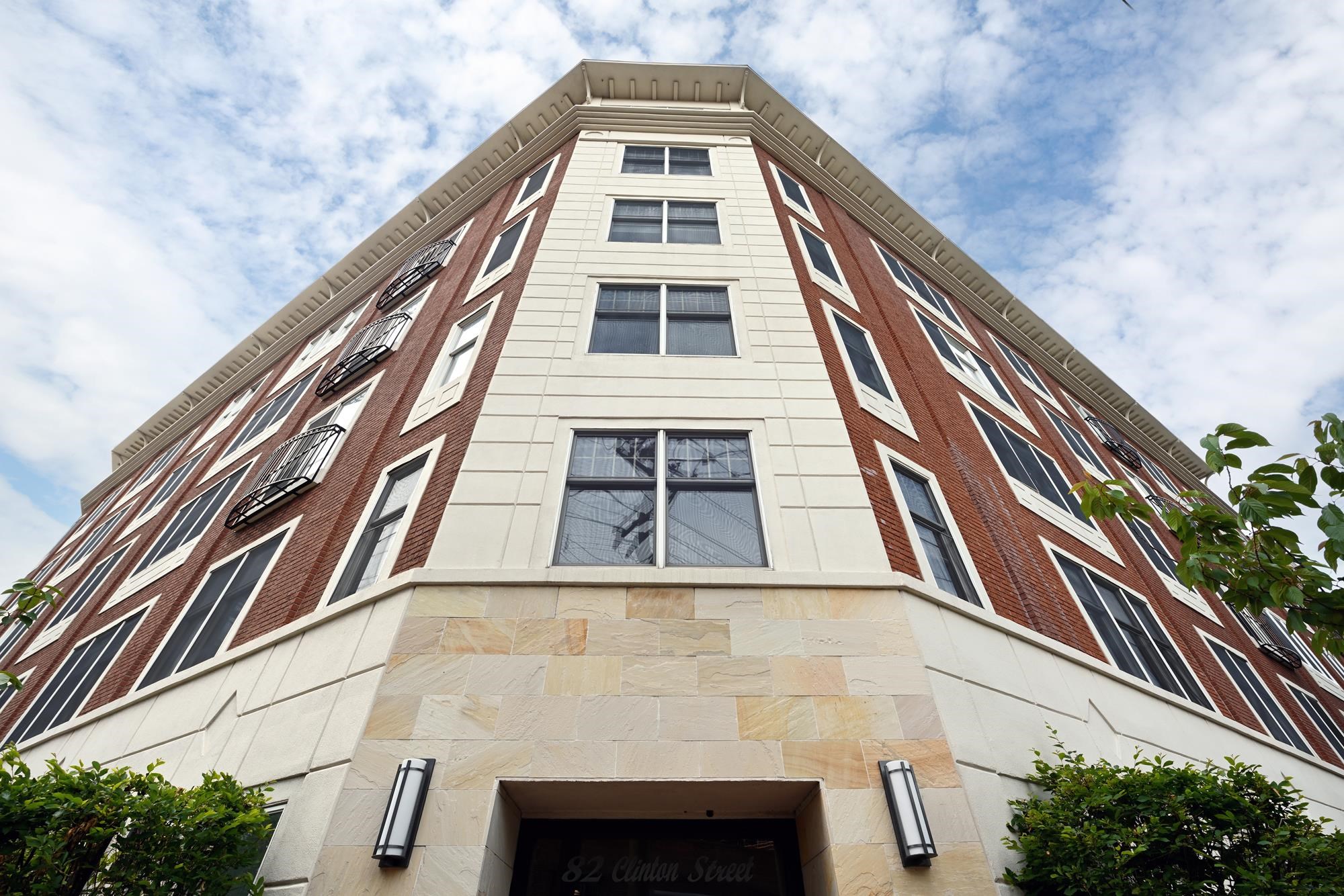 82 CLINTON ST Unit: 4E