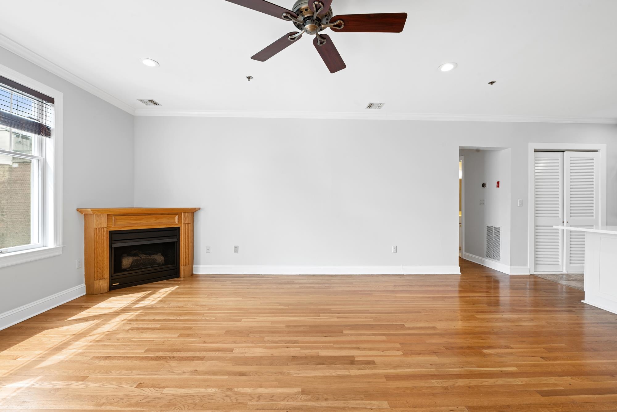 82 CLINTON ST Unit: 4E
