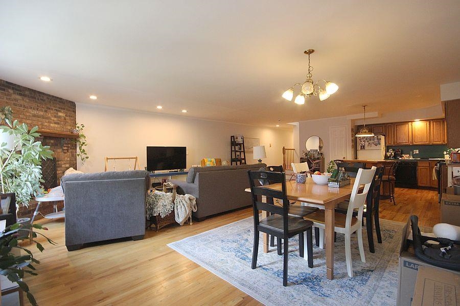 602 MONROE ST Unit: 2