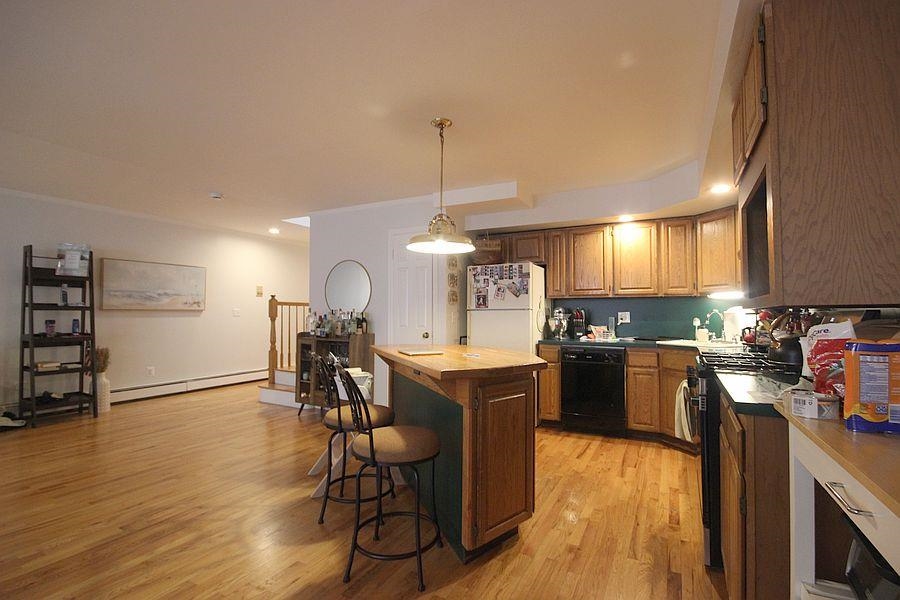 602 MONROE ST Unit: 2