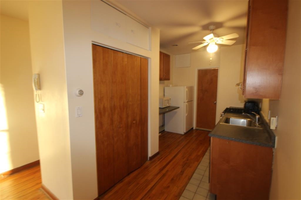 112 JEFFERSON ST Unit: 2S