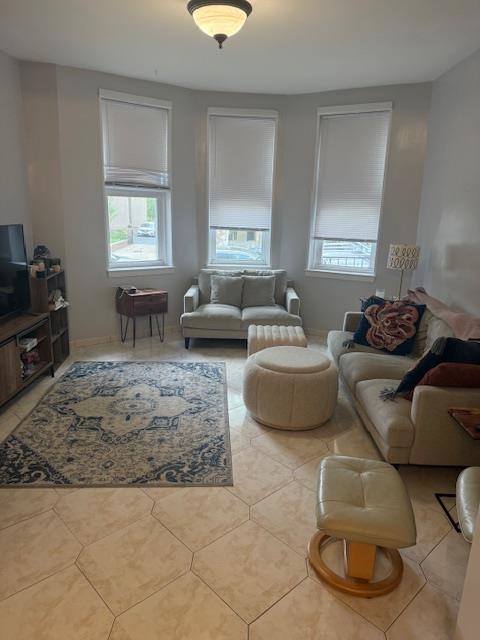 437 GREGORY AVE Unit: 1
