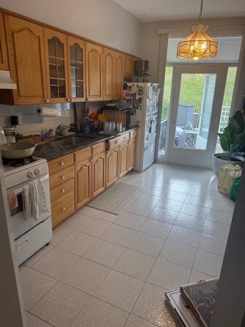 437 GREGORY AVE Unit: 1