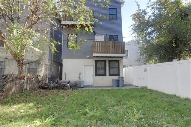 647 OCEAN AVE Unit: 1