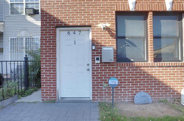 647 OCEAN AVE Unit: 1