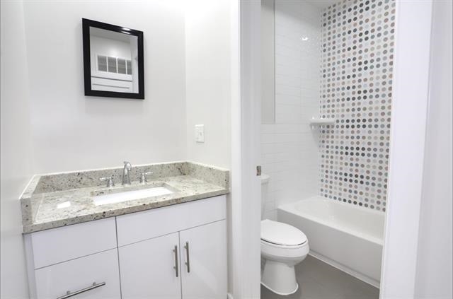 647 OCEAN AVE Unit: 1