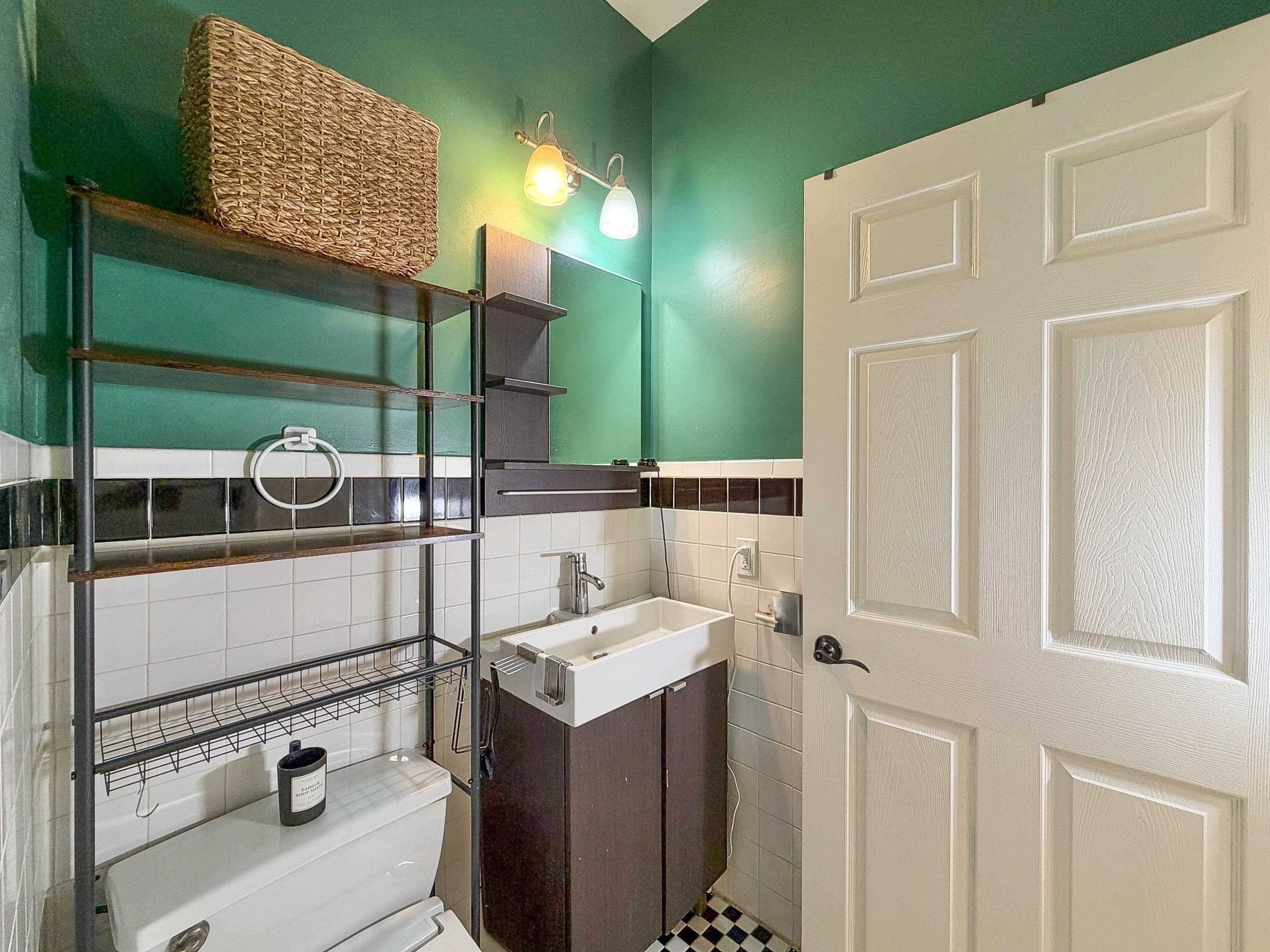 519 MONROE ST Unit: 3B