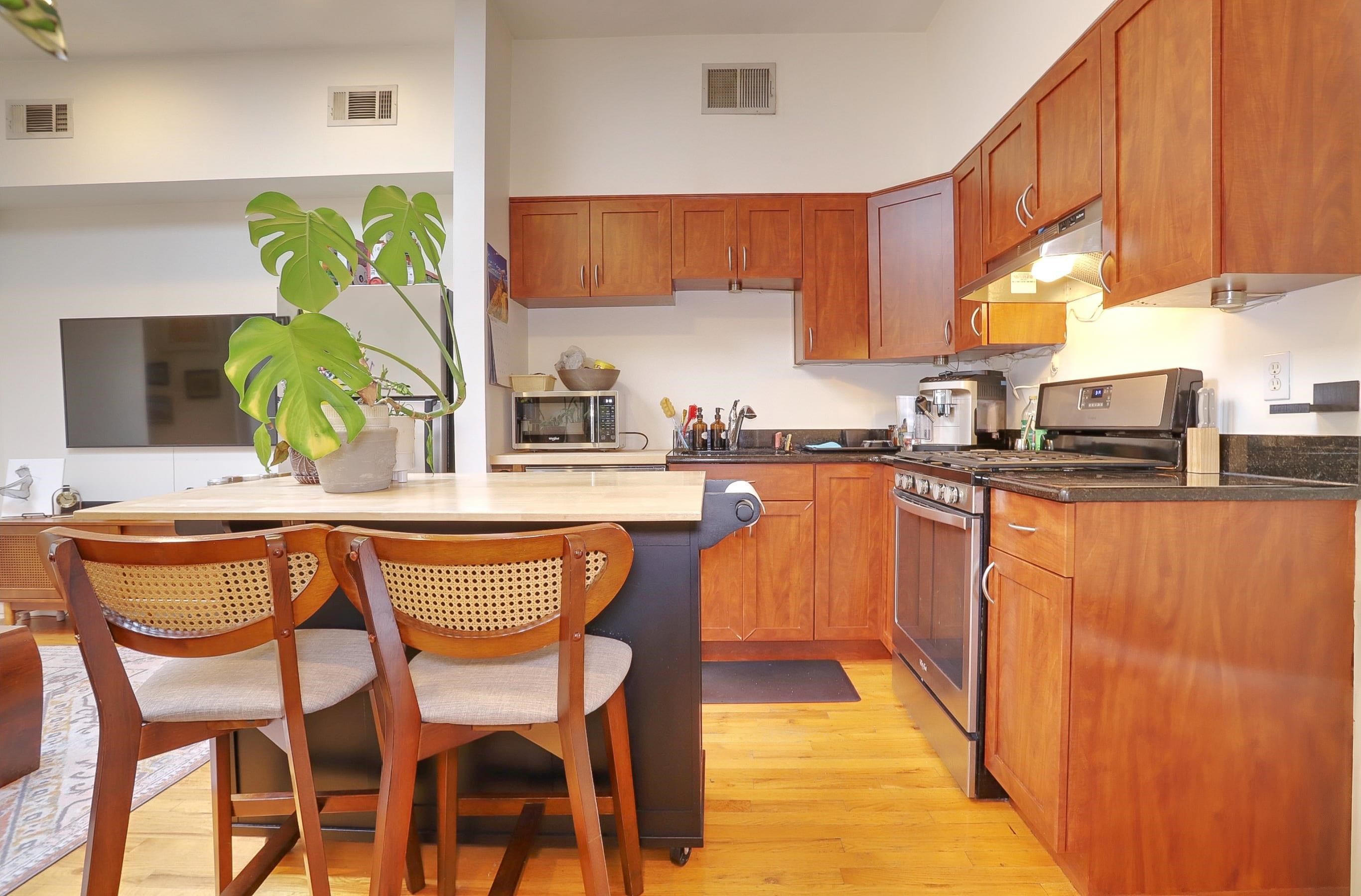 519 MONROE ST Unit: 3B