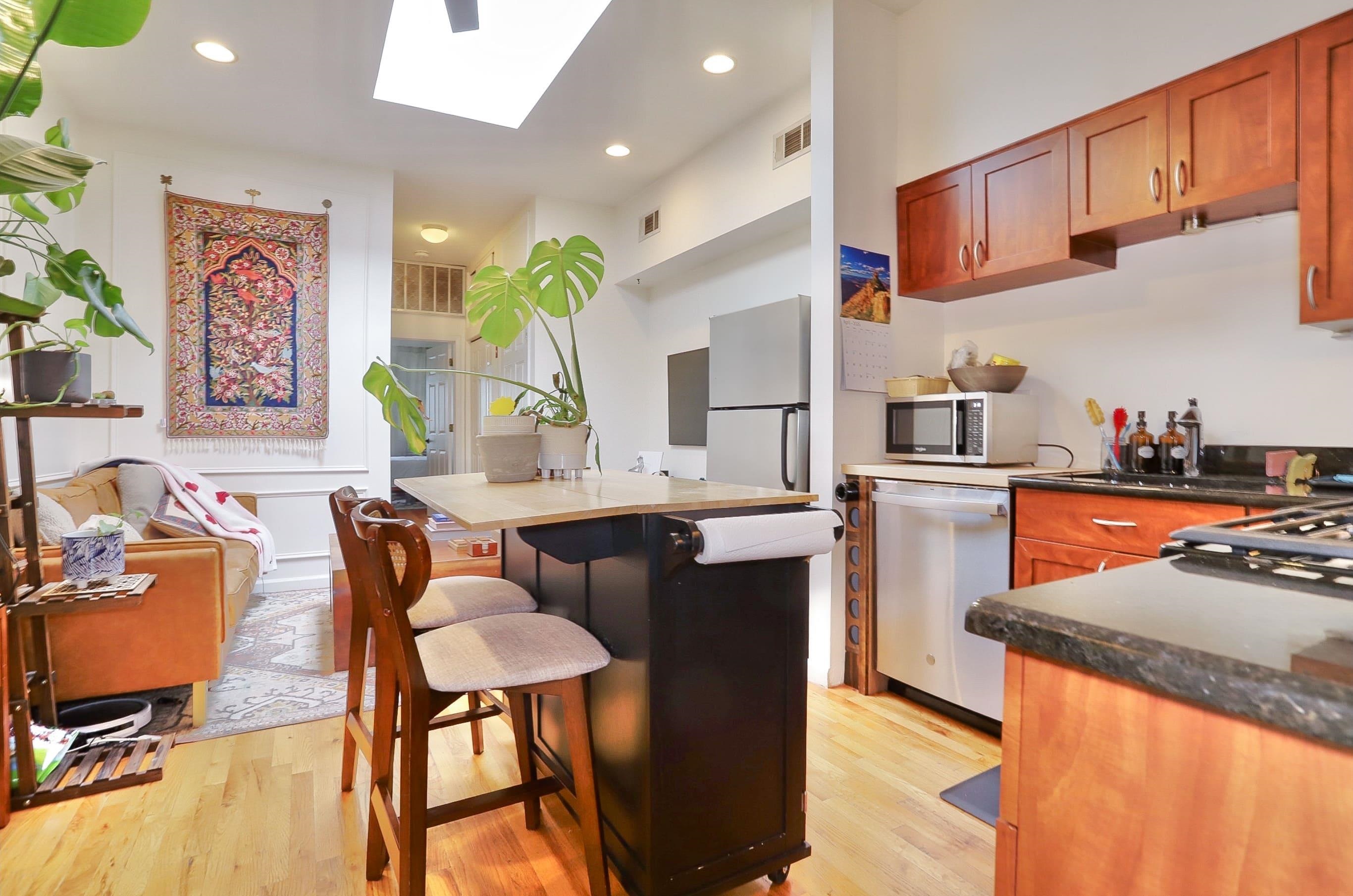 519 MONROE ST Unit: 3B