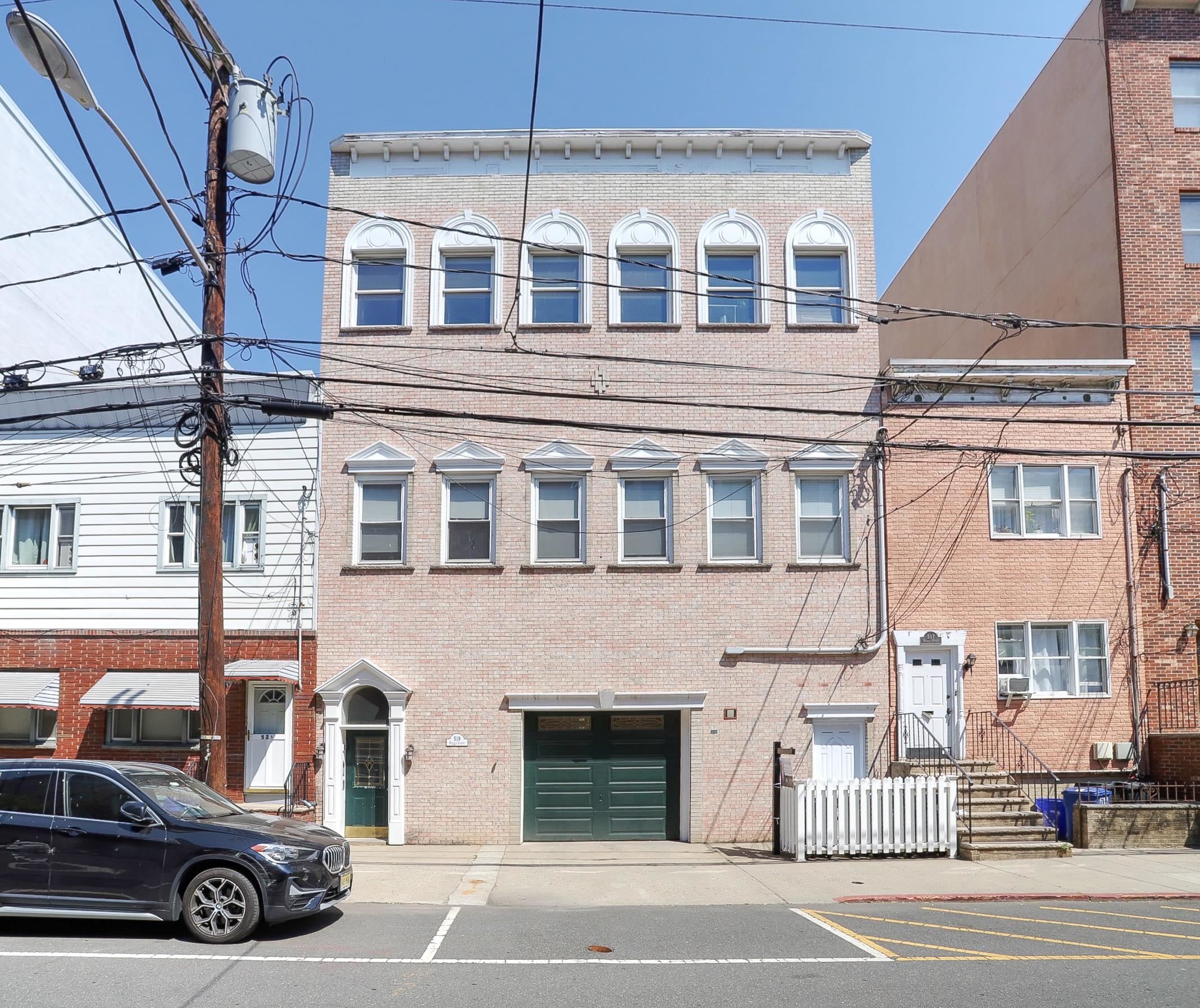 519 MONROE ST Unit: 3B