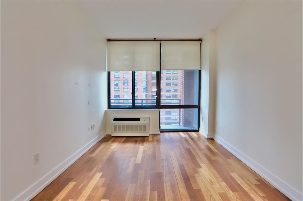 389 WASHINGTON ST Unit: 20A