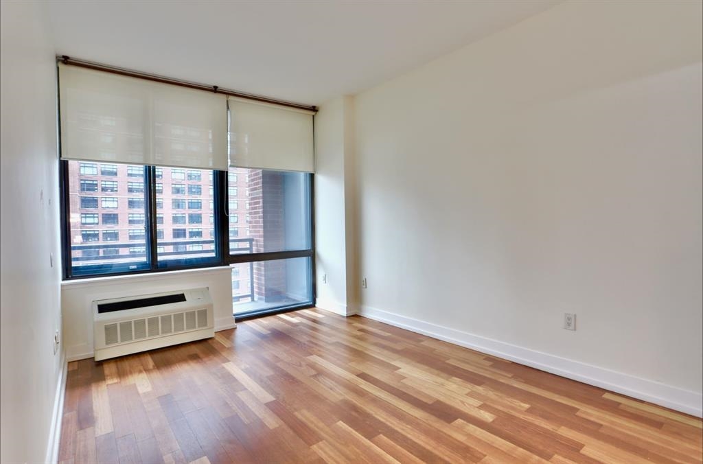 389 WASHINGTON ST Unit: 20A