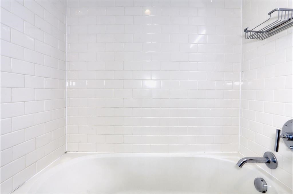 389 WASHINGTON ST Unit: 20A