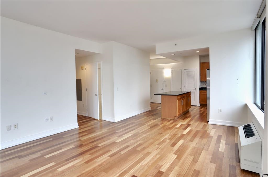 389 WASHINGTON ST Unit: 20A