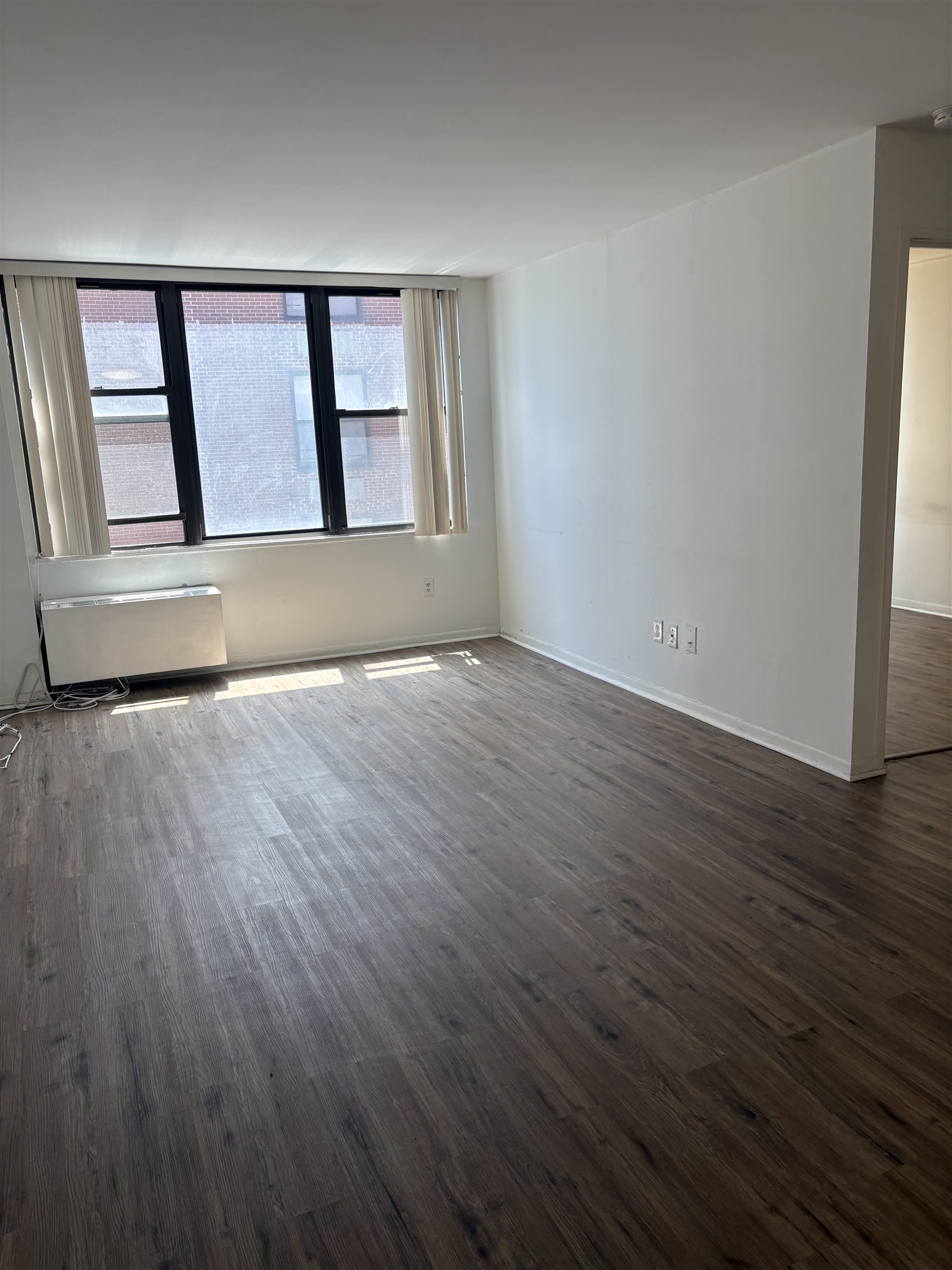 9019 WALL ST Unit: 4G