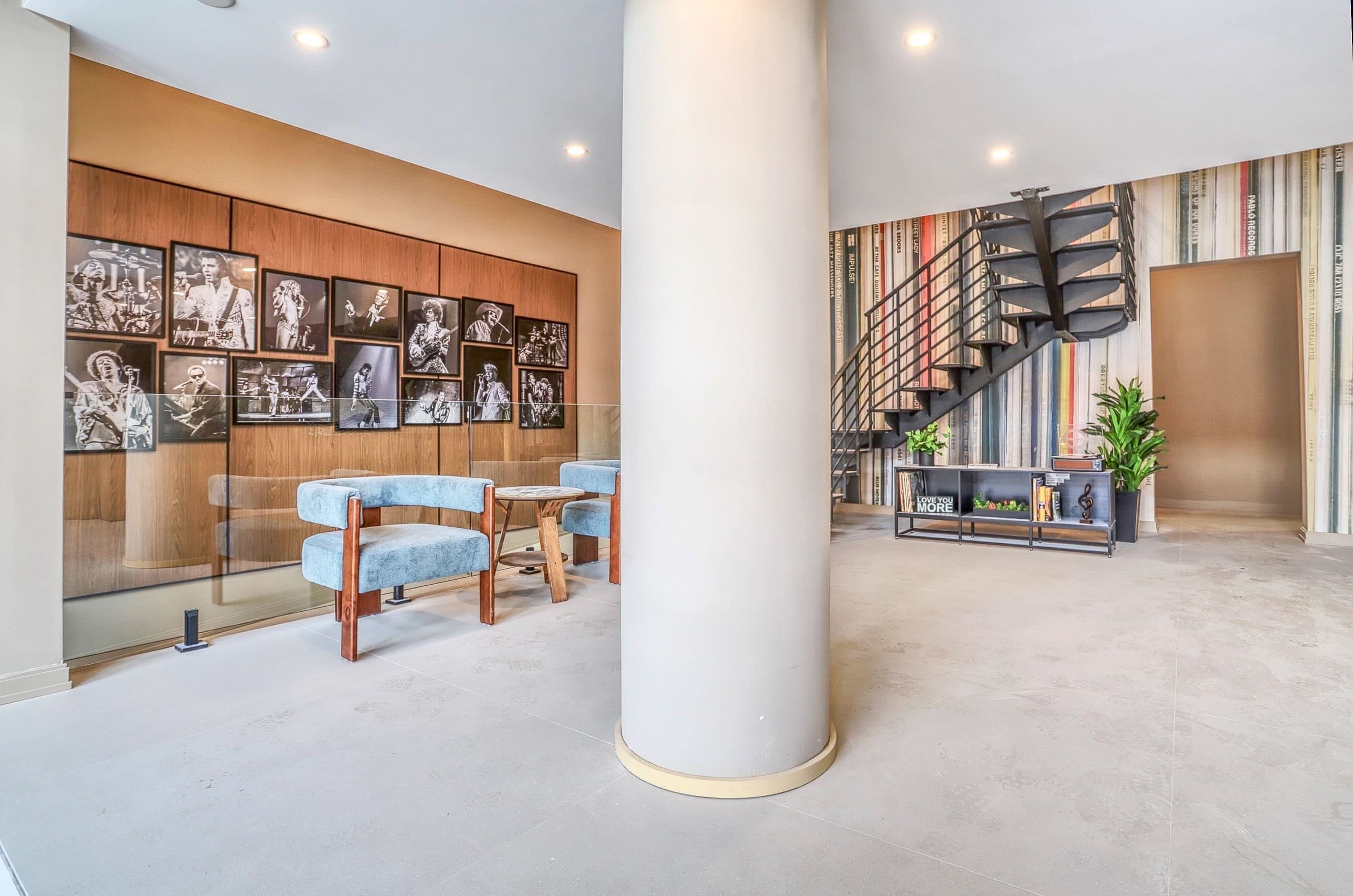 921 MADISON ST Unit: 502