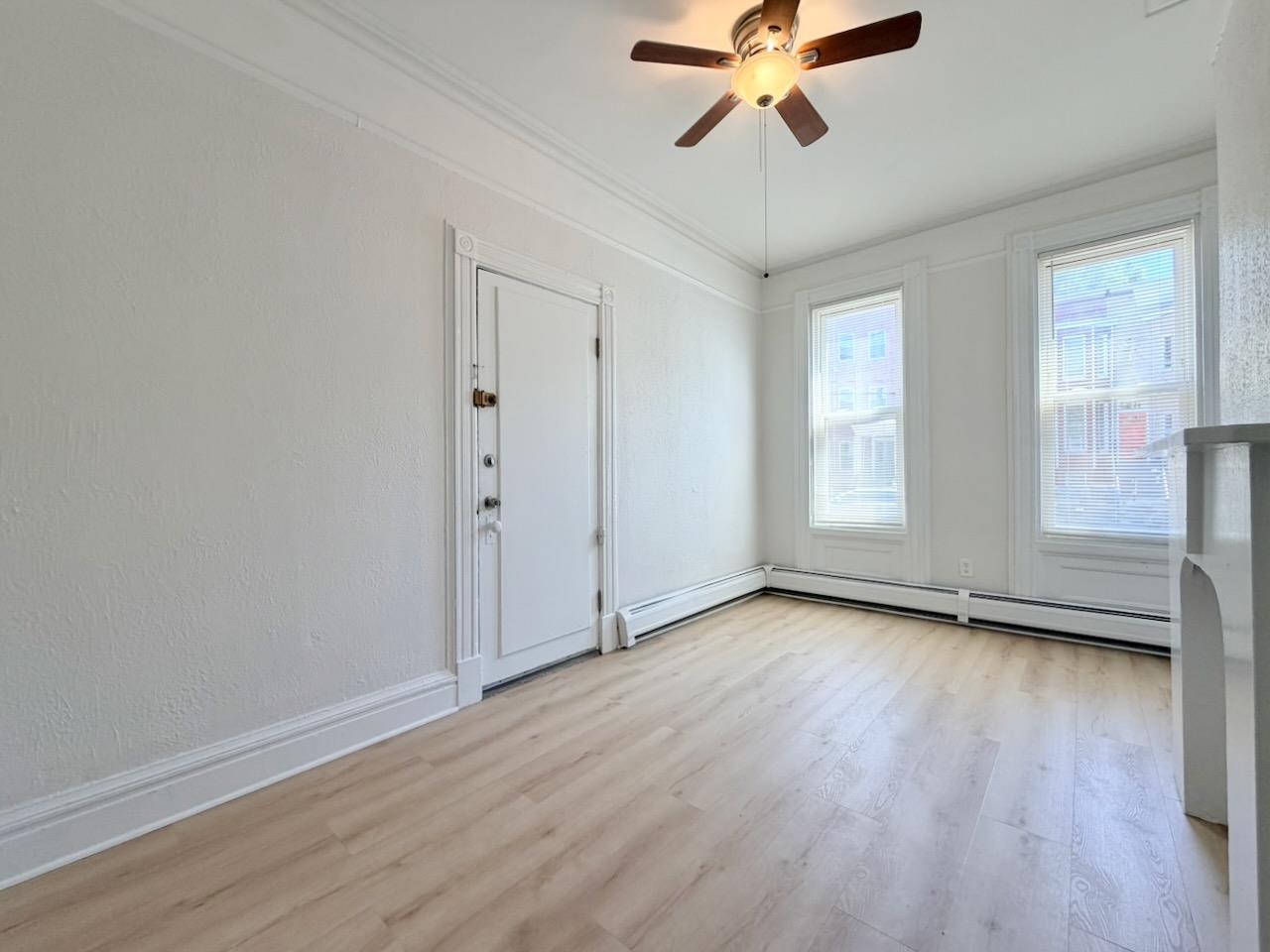 330 PAVONIA AVE Unit: 1L