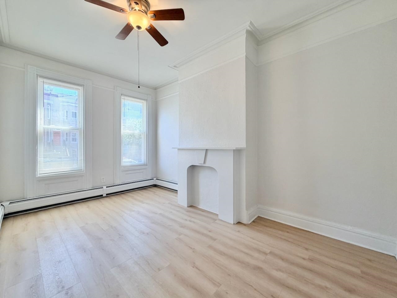 330 PAVONIA AVE Unit: 1L