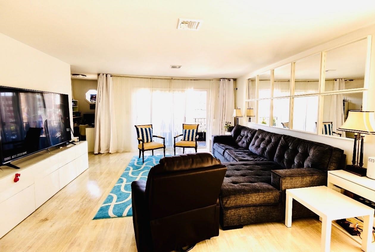 67 71ST ST Unit: 1