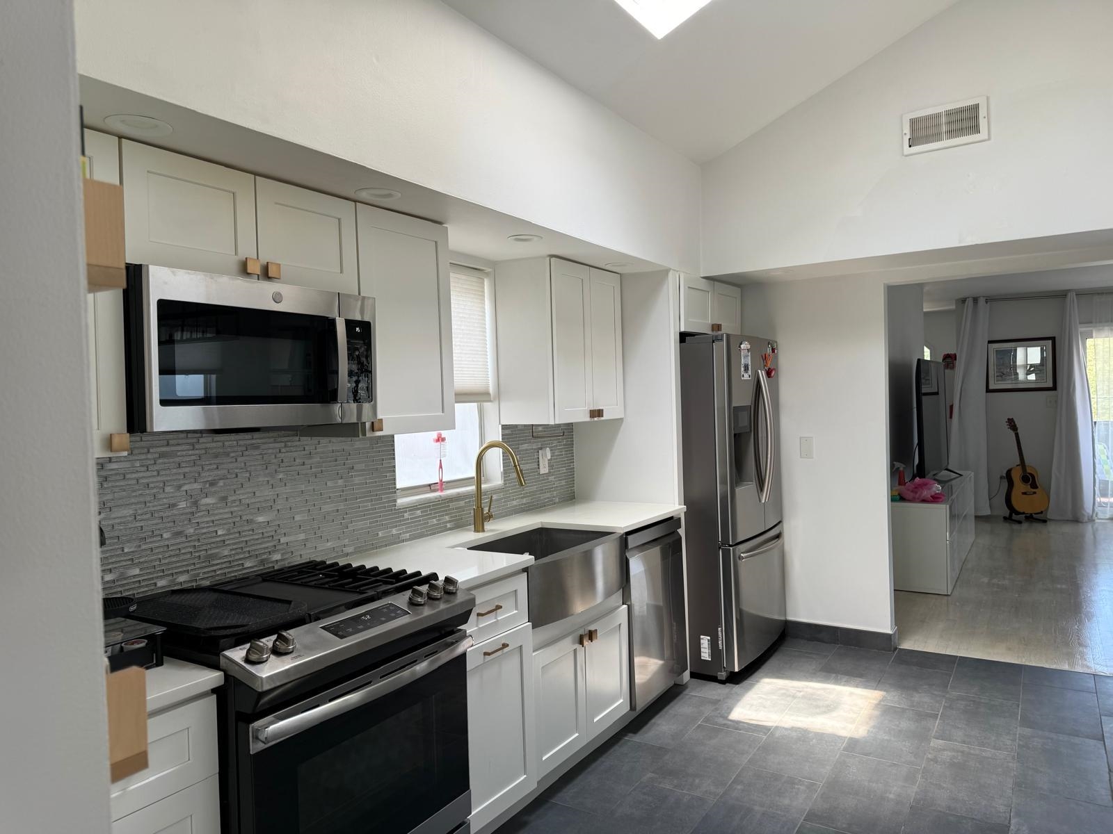 67 71ST ST Unit: 1