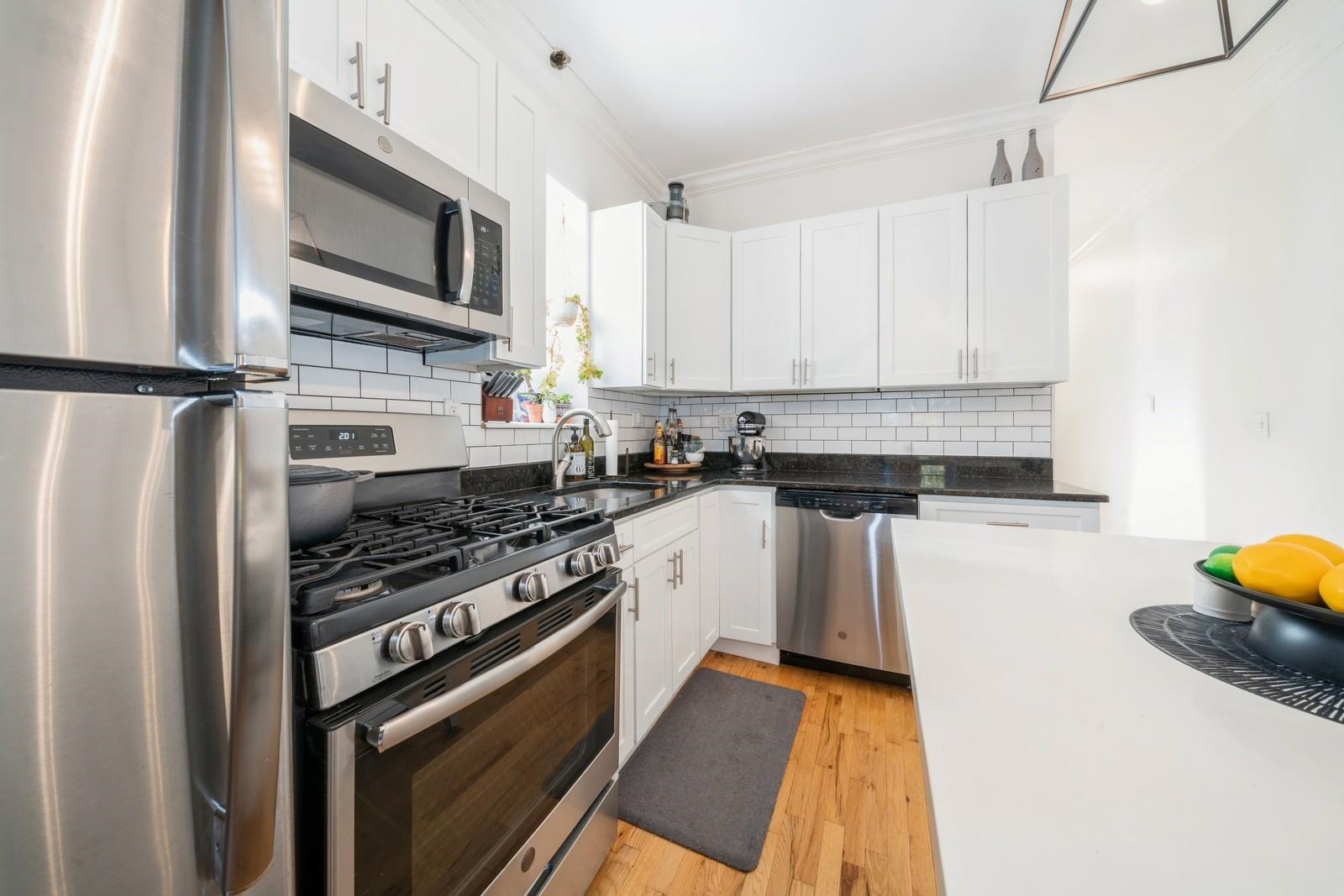 715 WILLOW AVE Unit: 5B (10)