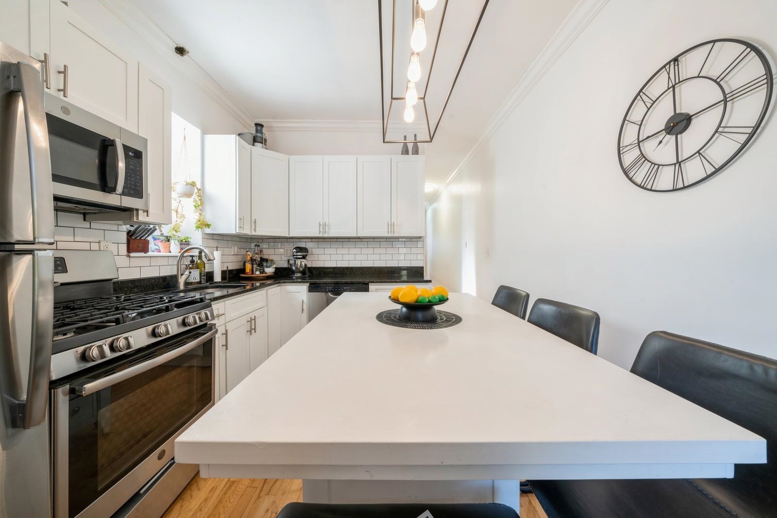 715 WILLOW AVE Unit: 5B (10)