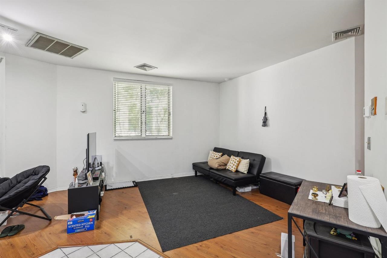 75 LIBERTY AVE Unit: A16