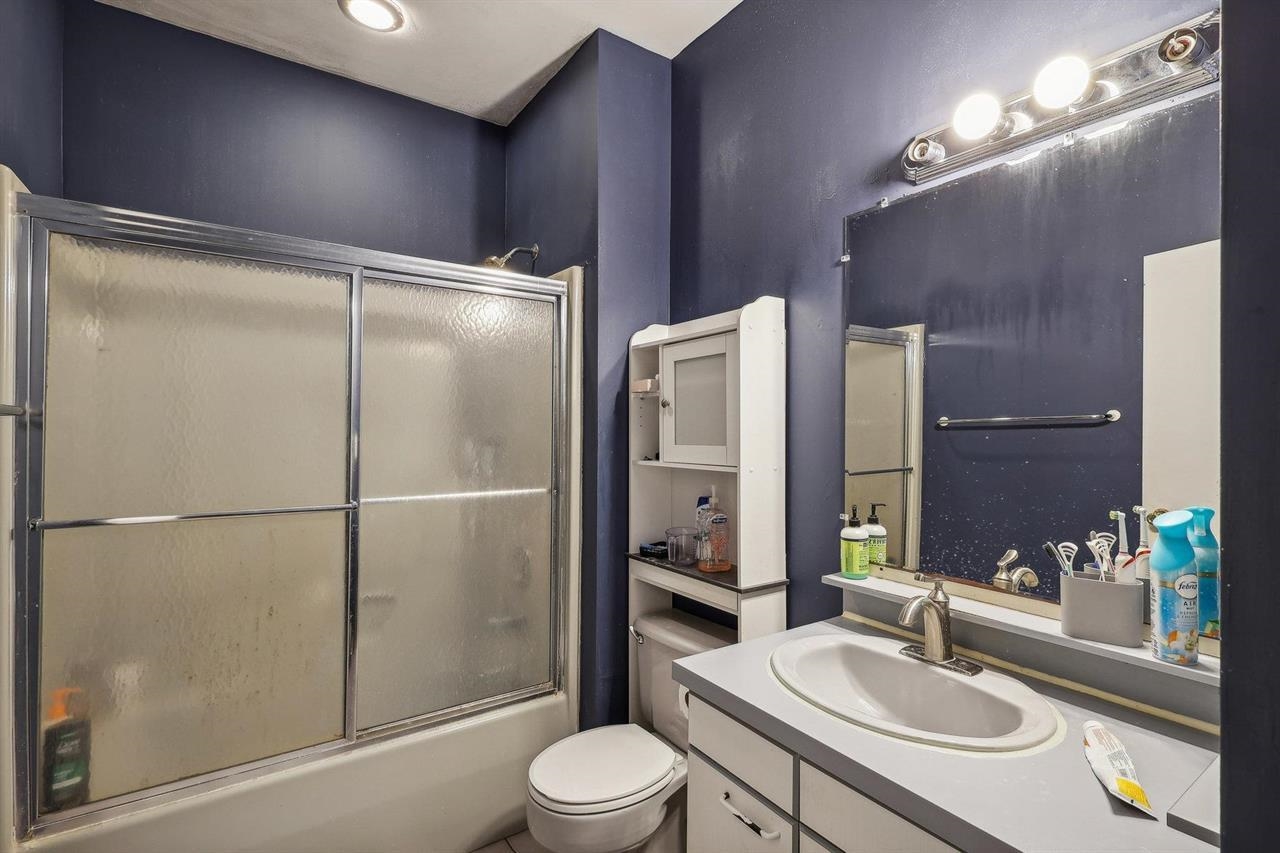 75 LIBERTY AVE Unit: A16