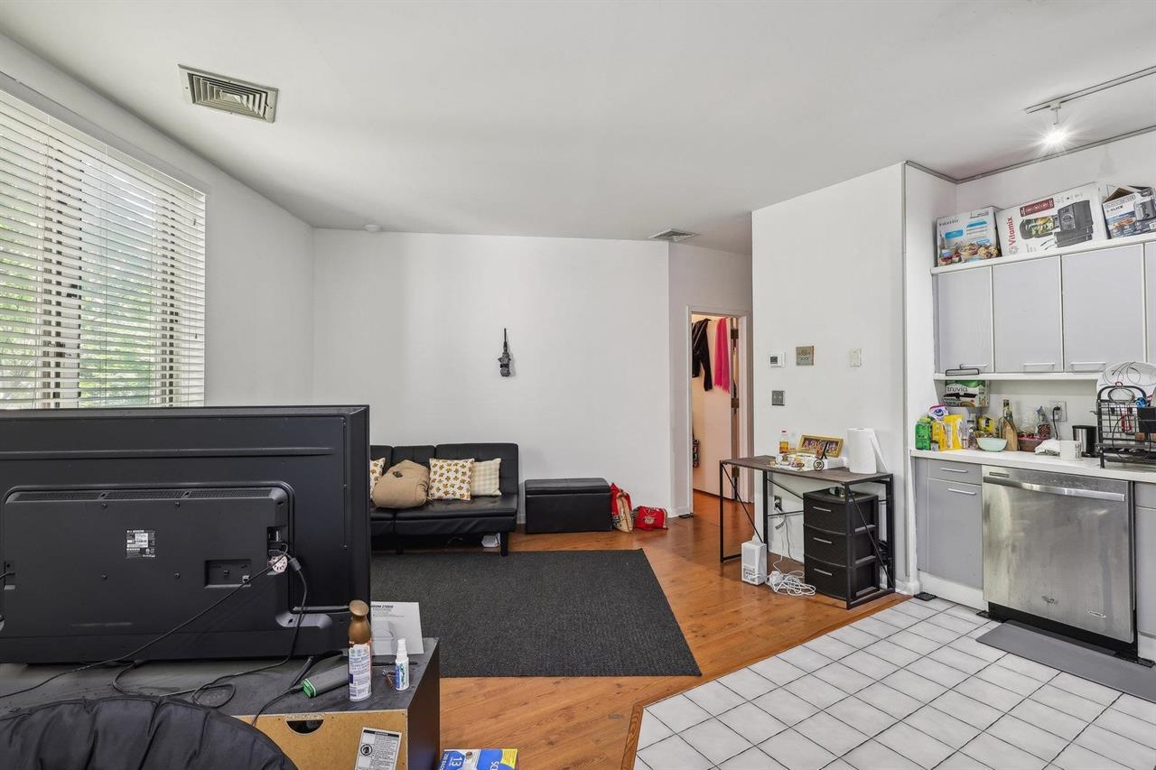 75 LIBERTY AVE Unit: A16