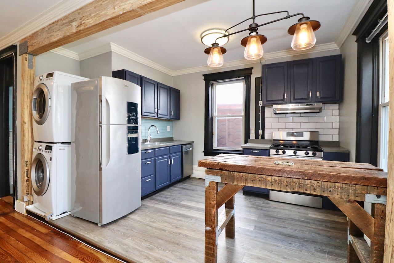 388 BALDWIN AVE Unit: 3
