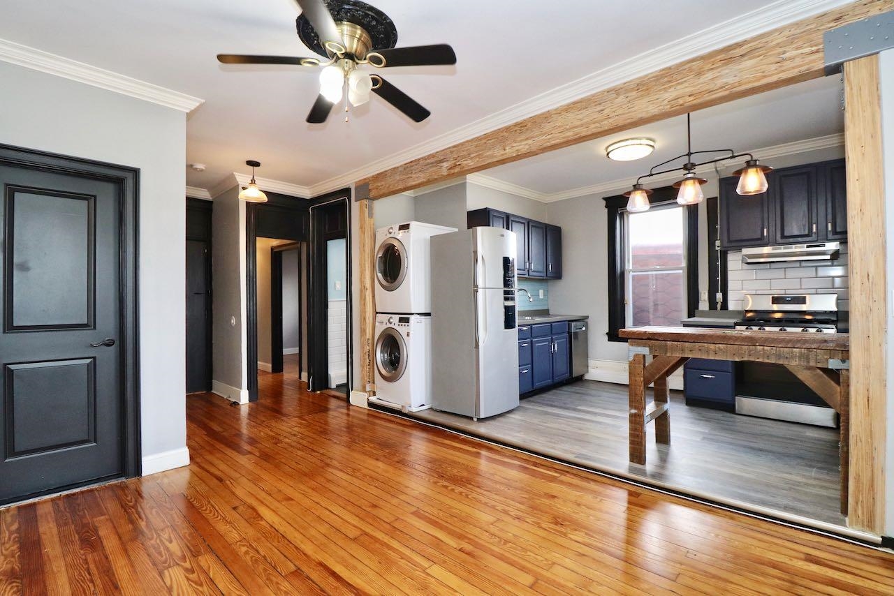 388 BALDWIN AVE Unit: 3